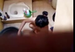 Teenie Kira video porno mulher gritando Zukerman despe-se e espalha pastilha no cam.