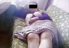 Joanna Angel tatuada vídeo de pornô mulher bonita anda a comer rabos num pau duro em POV