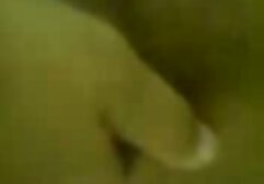 O treinador amarrou fio de ginasta na rata e na boca no vídeo pornô negra brasileira ginásio.