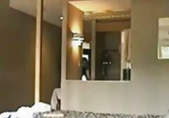 Camião vídeo pornô com mulher moranguinho quente bronzeado em Shemale em gloryhole